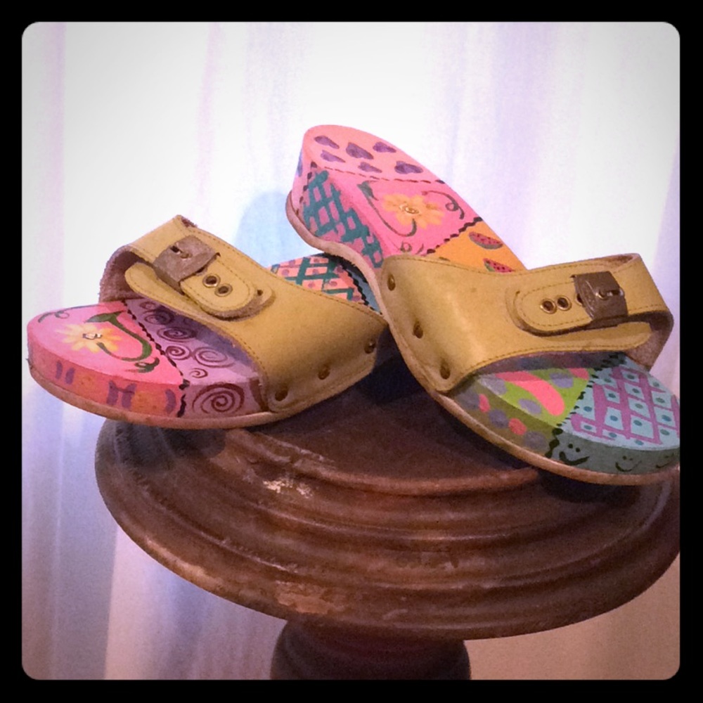 HAND PAINTED DR. SCHOLL’s